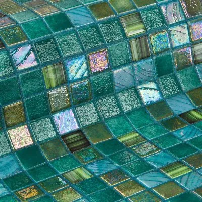 Glass mosaic tile Kiwi by Ezarri.