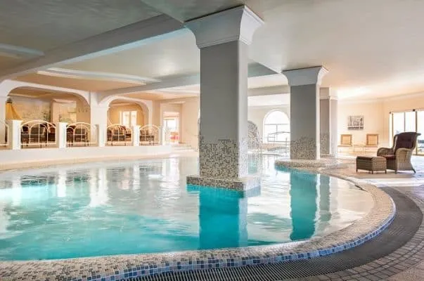 Hotel Seehof's Indoor Pool by Ezarri Mosaics