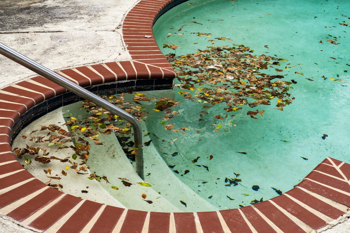 Pool Tile Discoloration
