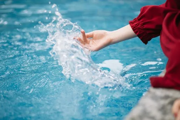 Reduce Pool Water Waste